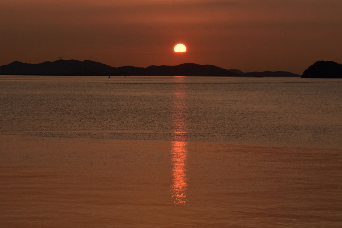 Zonsondergang op Pig Island