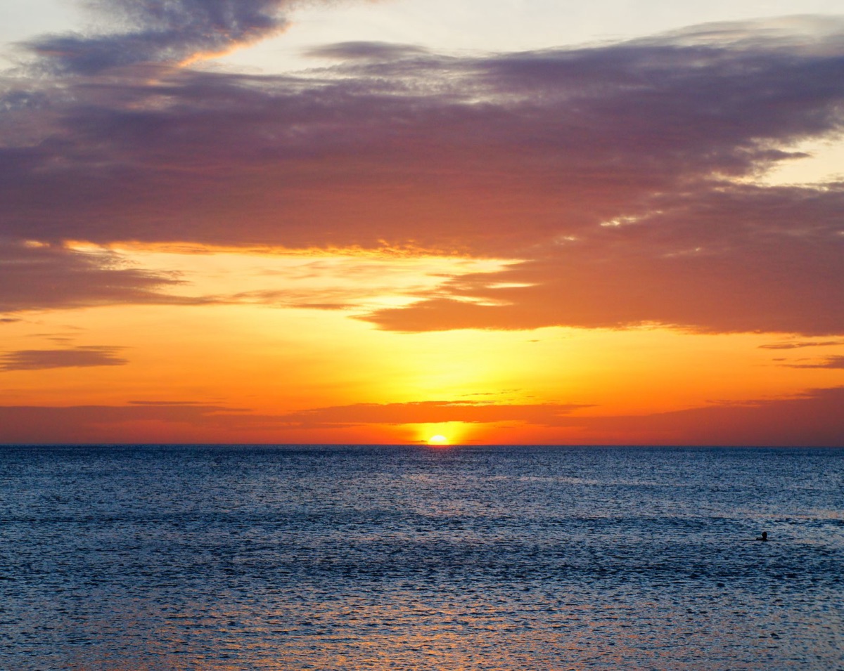 Zonsondergang op een baheeiland